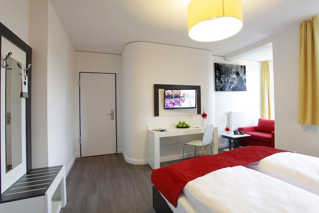 Hotel Boutique 072 Hamburg St. Georg Esterno foto